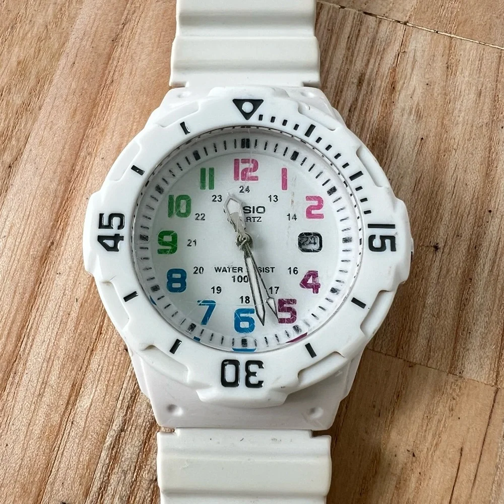 Casio ladies white sport watch NEW BATTERY